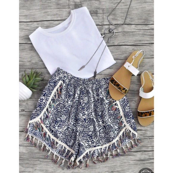 Boutique Pants - Damask Print Tassel Trim Wrap Shorts